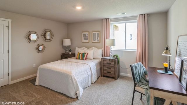 302 39th Street SW, Altoona, IA 50009