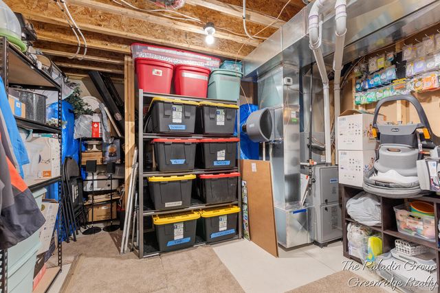 9404 Shoreway Drive, West Olive, MI 49460
