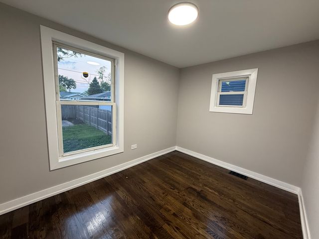 1936 S 17th Avenue, Maywood, IL 60153