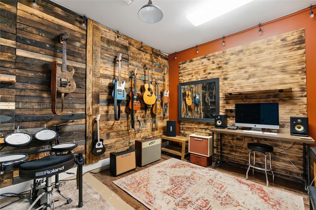 1017 Westland Ridge RD, Dripping Springs, TX 78620