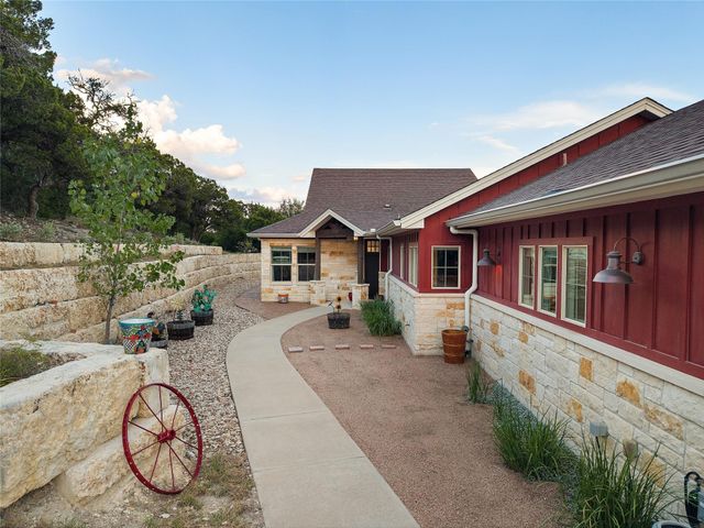1017 Westland Ridge RD, Dripping Springs, TX 78620