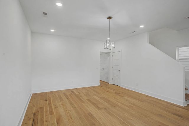 2140 18th Ave, N, Nashville, TN 37208