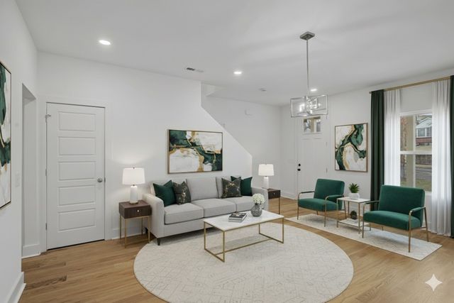 2140 18th Ave, N, Nashville, TN 37208