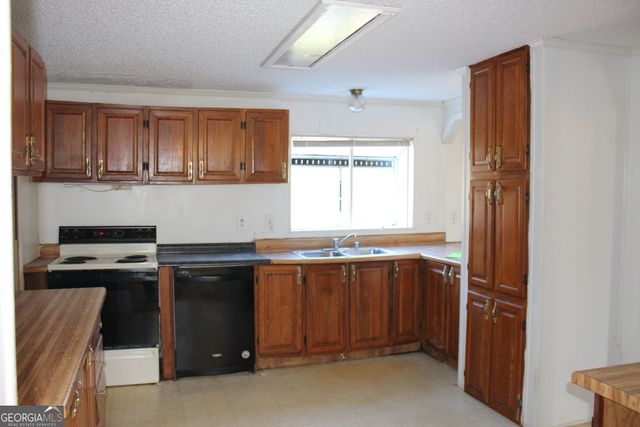 1691A Rover Zetella Road, Williamson, GA 30292