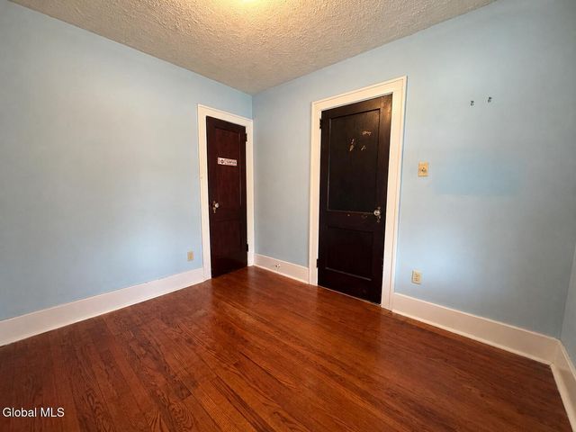 233 Sixteenth Street, Schenectady, NY 12306