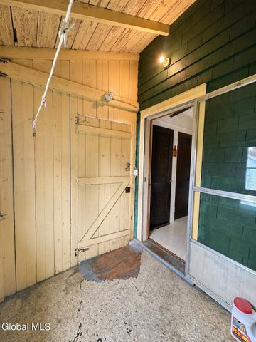 233 Sixteenth Street, Schenectady, NY 12306