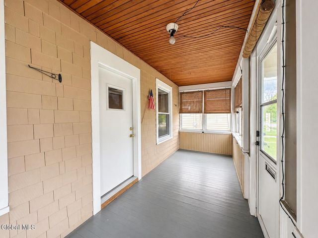 233 Sixteenth Street, Schenectady, NY 12306