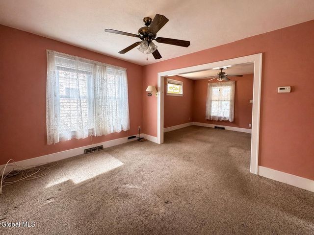 233 Sixteenth Street, Schenectady, NY 12306