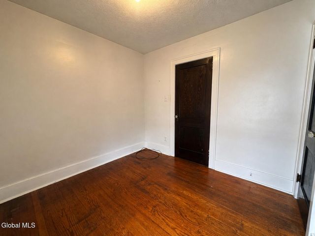 233 Sixteenth Street, Schenectady, NY 12306