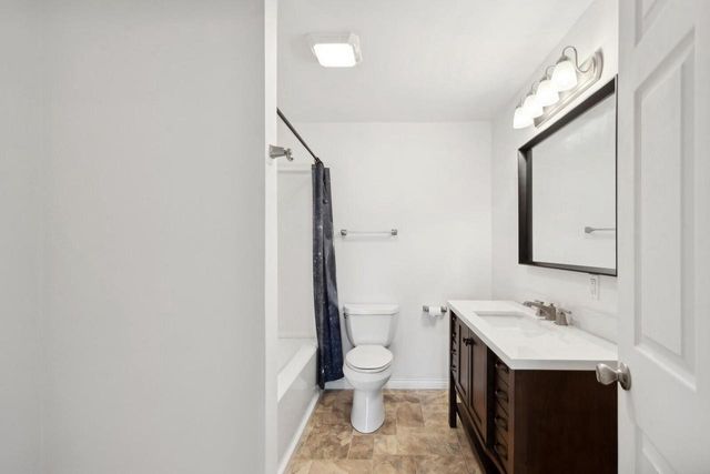 2152 Newbury LANE, Delavan, WI 53115