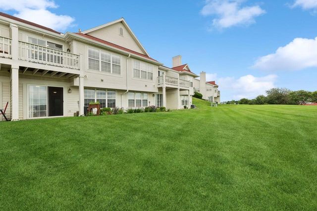 2152 Newbury LANE, Delavan, WI 53115