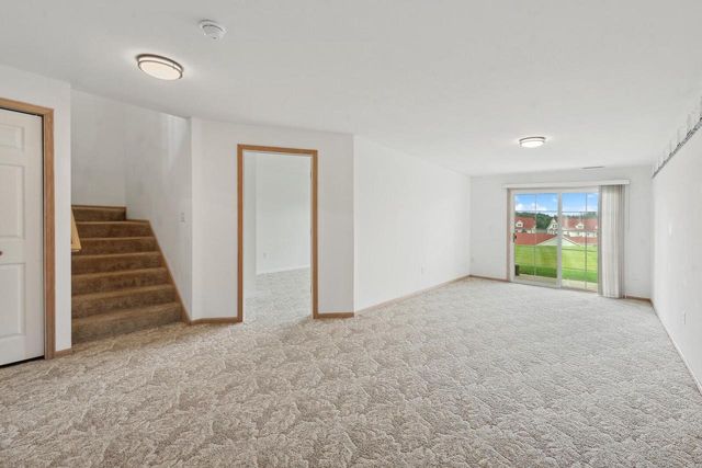 2152 Newbury LANE, Delavan, WI 53115