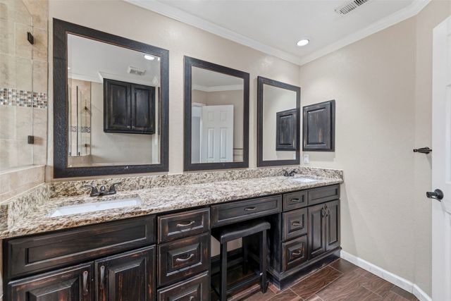 2924 Peninsula Way, Carrollton, TX 75007