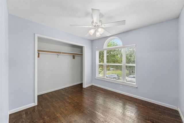2924 Peninsula Way, Carrollton, TX 75007