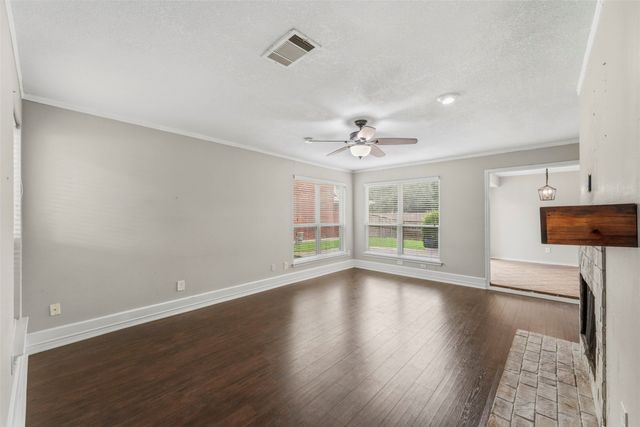 2924 Peninsula Way, Carrollton, TX 75007