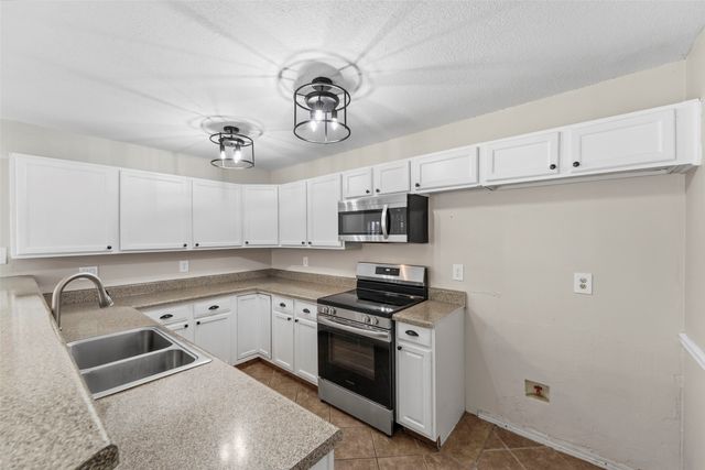 2924 Peninsula Way, Carrollton, TX 75007