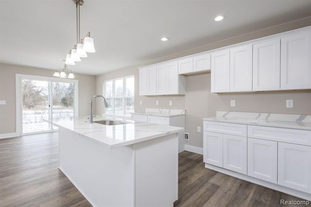 2331 Clifden, Davison, MI 48423