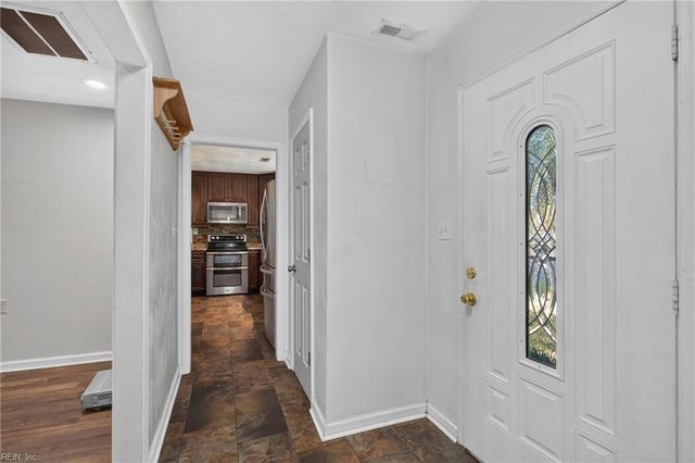 501 S Kings Point RD, Virginia Beach, VA 23452
