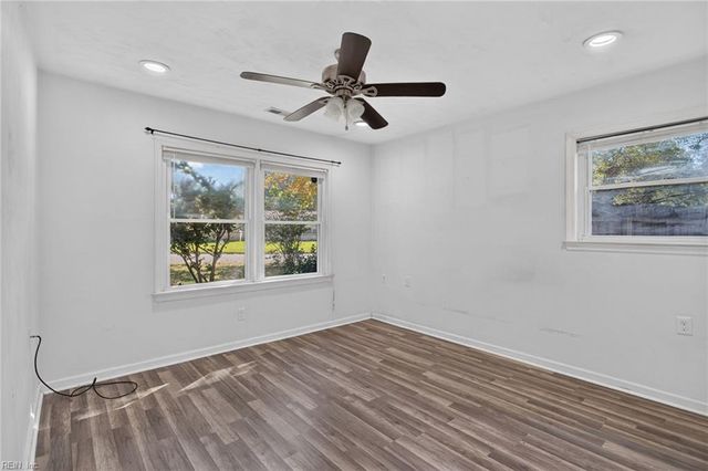 501 S Kings Point RD, Virginia Beach, VA 23452