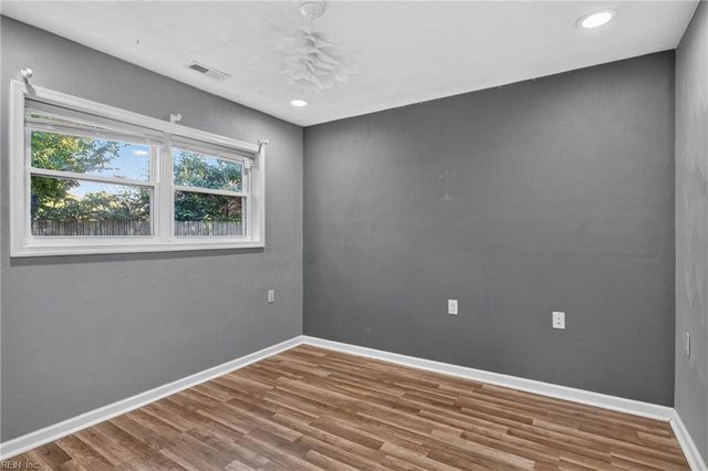 501 S Kings Point RD, Virginia Beach, VA 23452