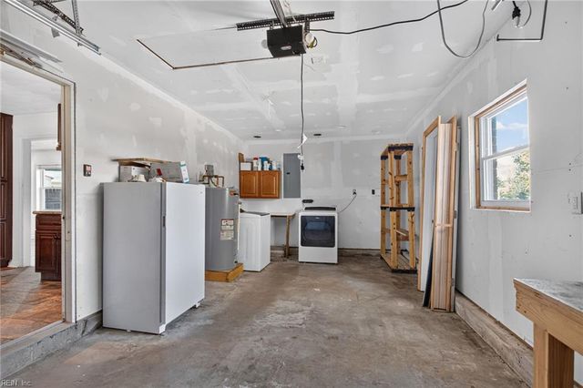 501 S Kings Point RD, Virginia Beach, VA 23452