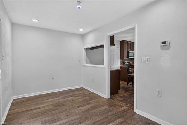 501 S Kings Point RD, Virginia Beach, VA 23452