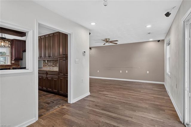 501 S Kings Point RD, Virginia Beach, VA 23452