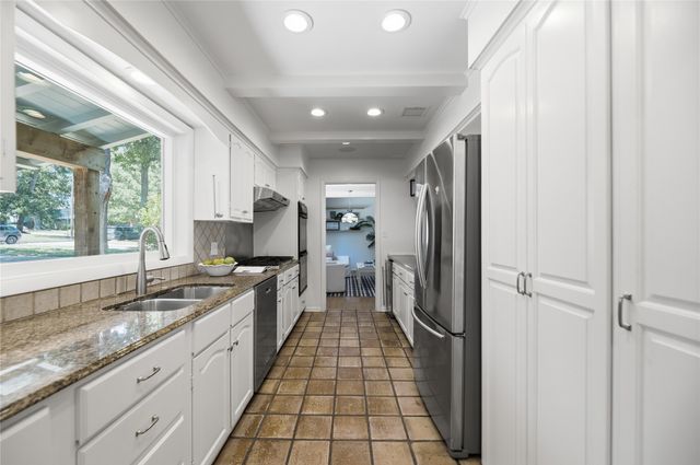 3623 S Florence Avenue, Tulsa, OK 74105