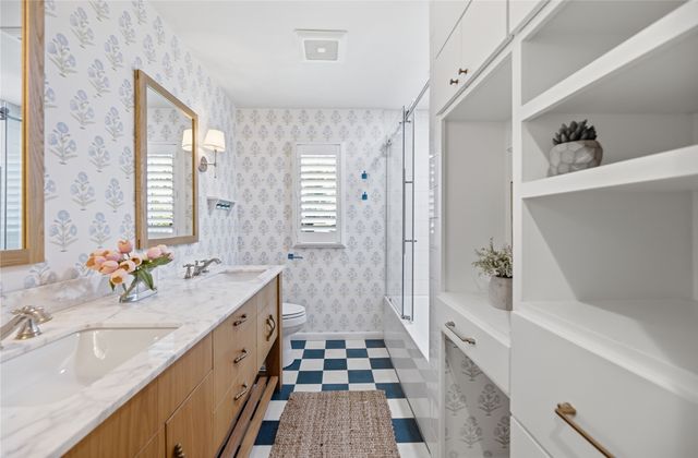 3623 S Florence Avenue, Tulsa, OK 74105