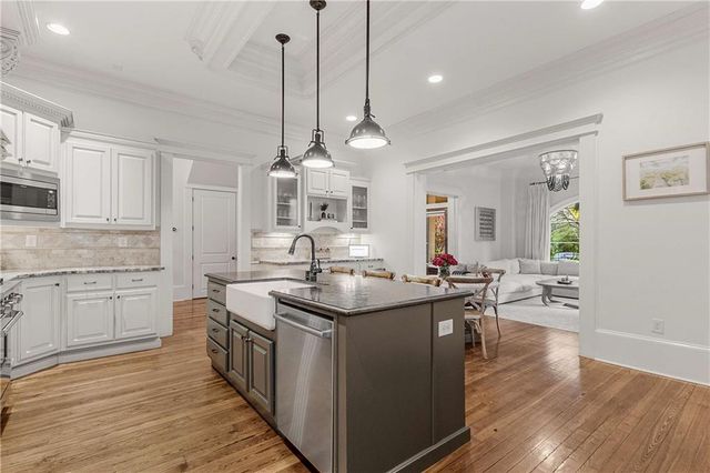 578 East NE Avenue, Atlanta, GA 30312