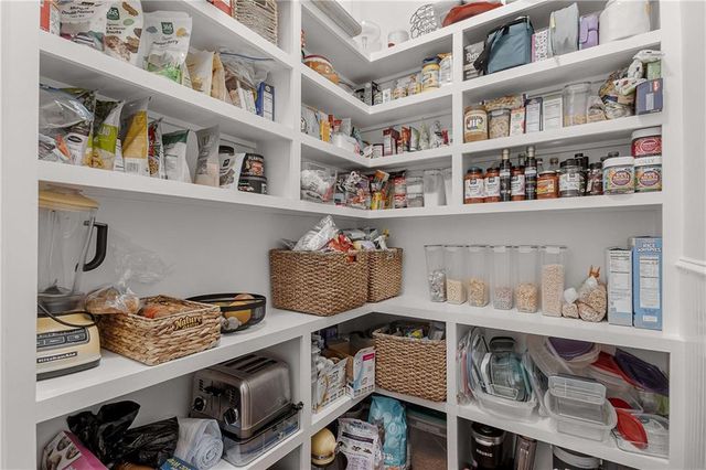 578 East NE Avenue, Atlanta, GA 30312