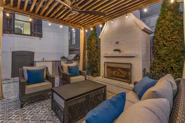 578 East NE Avenue, Atlanta, GA 30312