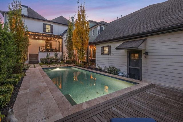 578 East NE Avenue, Atlanta, GA 30312