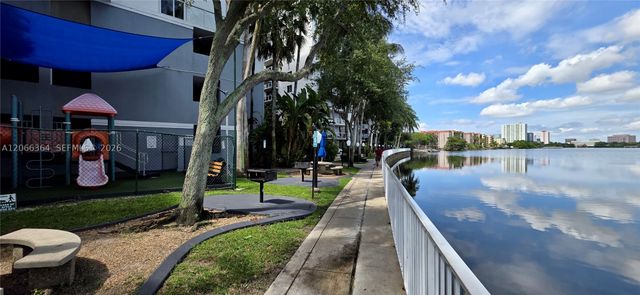5085 NW 7th St 1505, Miami, FL 33126