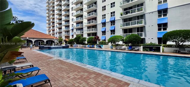 5085 NW 7th St 1505, Miami, FL 33126