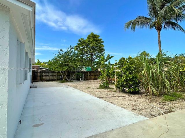 22430 SW 113th Ct, Miami, FL 33170