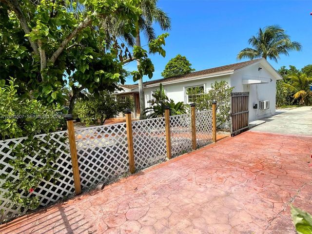 22430 SW 113th Ct, Miami, FL 33170