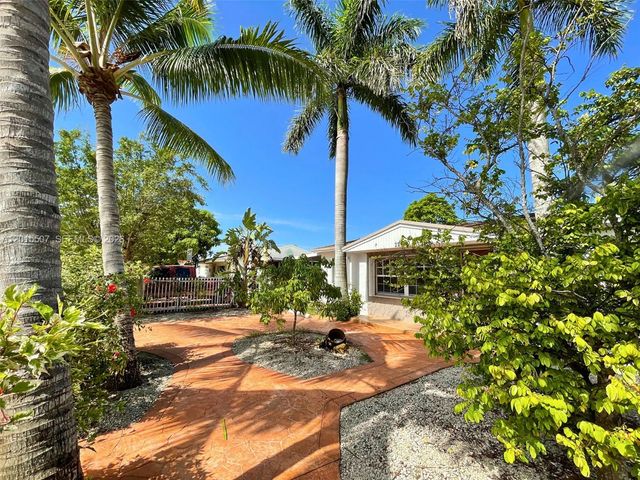 22430 SW 113th Ct, Miami, FL 33170