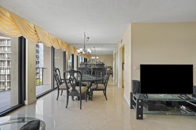859 Jeffery Street 506, Boca Raton, FL 33487