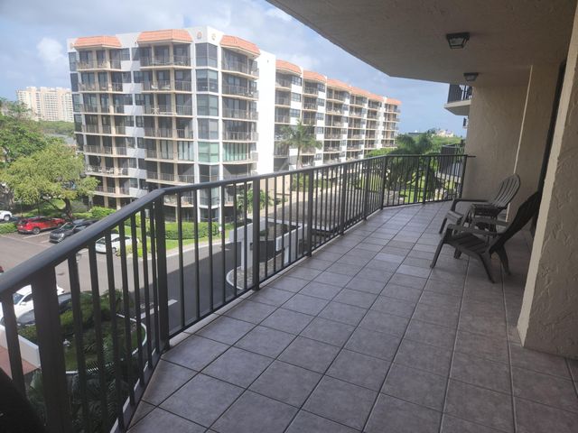 859 Jeffery Street 506, Boca Raton, FL 33487
