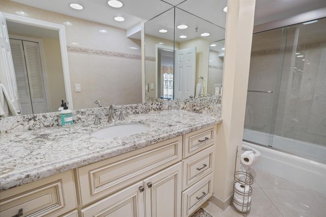 859 Jeffery Street 506, Boca Raton, FL 33487