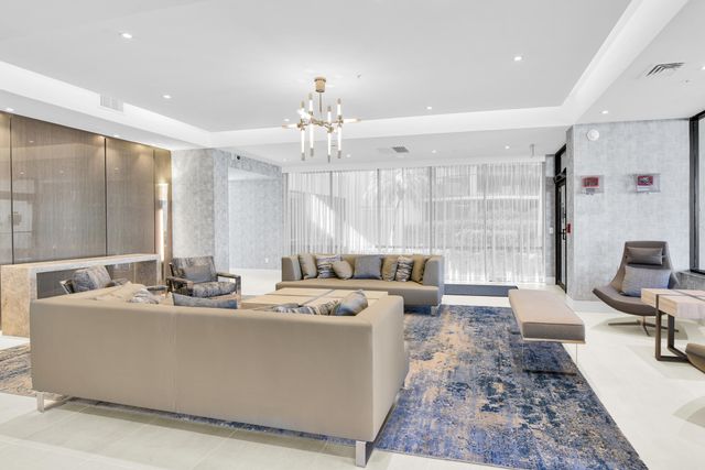 859 Jeffery Street 506, Boca Raton, FL 33487