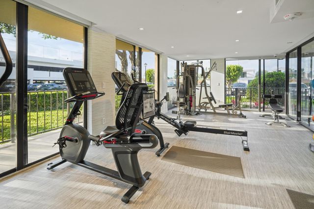 859 Jeffery Street 506, Boca Raton, FL 33487