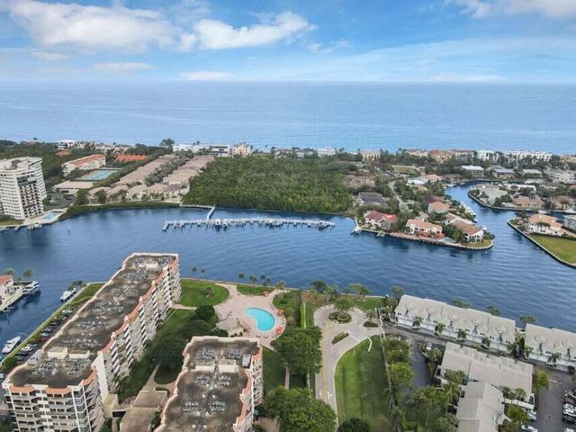 859 Jeffery Street 506, Boca Raton, FL 33487