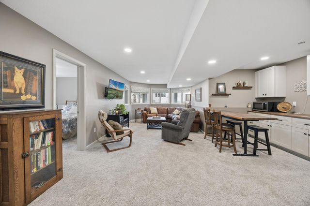 2679 Lake Court Circle, Mounds View, MN 55112