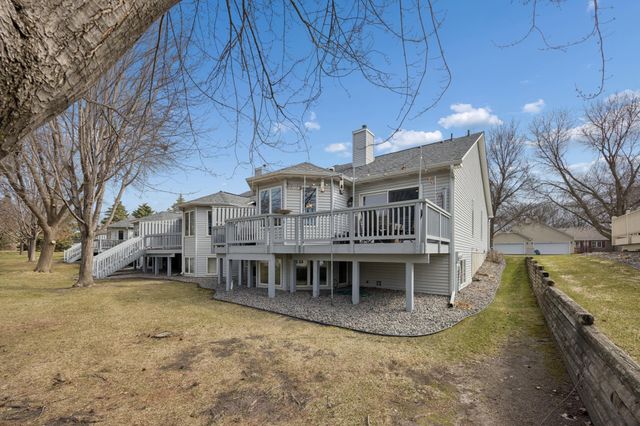 2679 Lake Court Circle, Mounds View, MN 55112