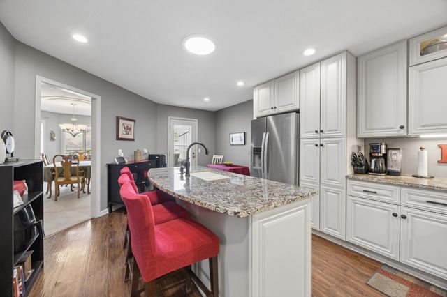 2679 Lake Court Circle, Mounds View, MN 55112