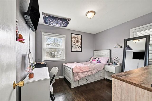 105 BEACH Drive, Lake Tapawingo, MO 64015