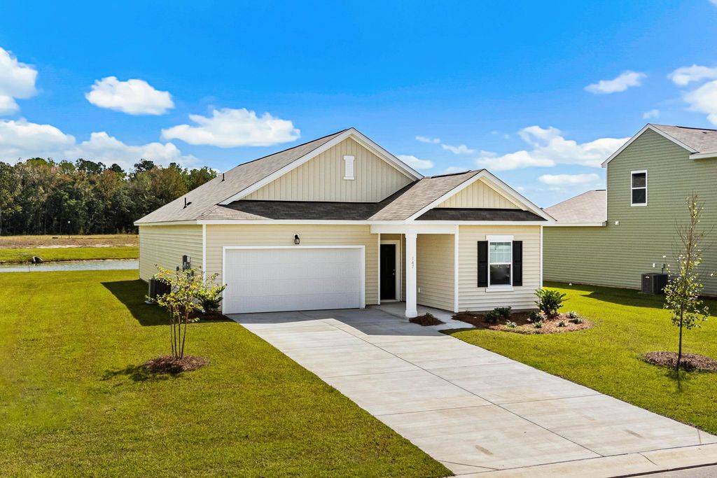 157 Admiral St, Conway, SC 29526