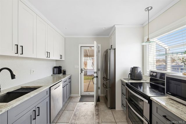 22 Shelter Lane, Levittown, NY 11756